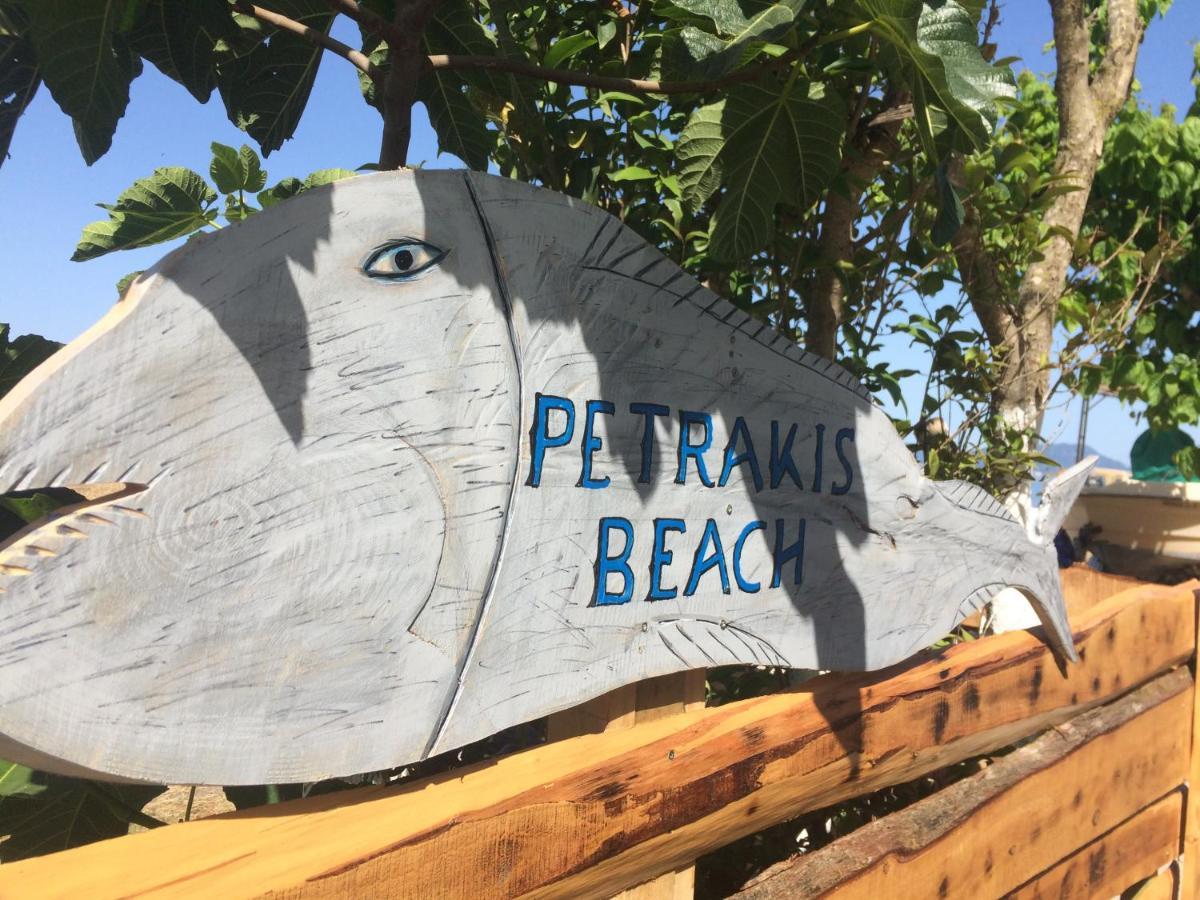 Petrakis Beach Lefkimmi  Exterior photo