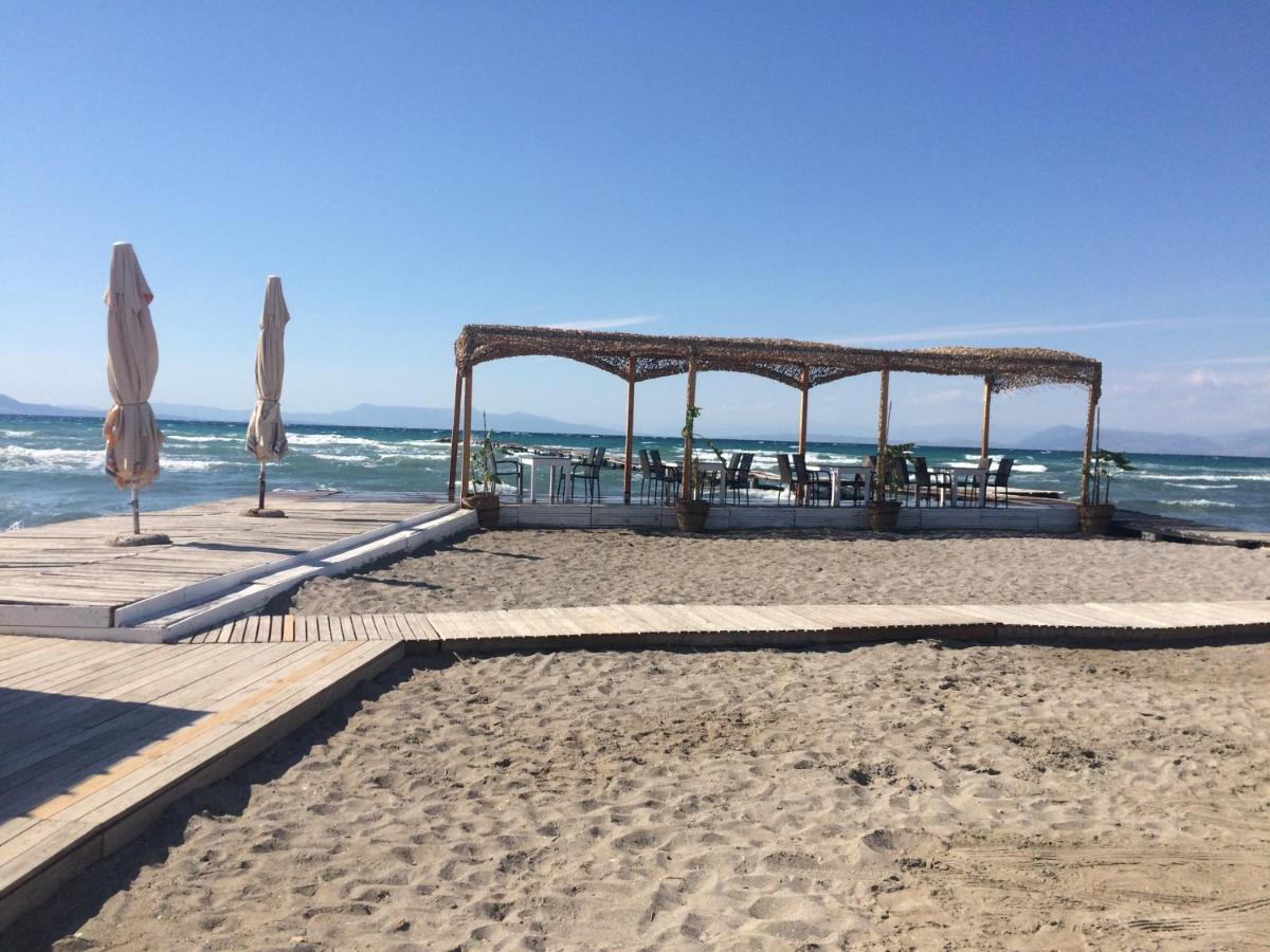Petrakis Beach Lefkimmi  Exterior photo
