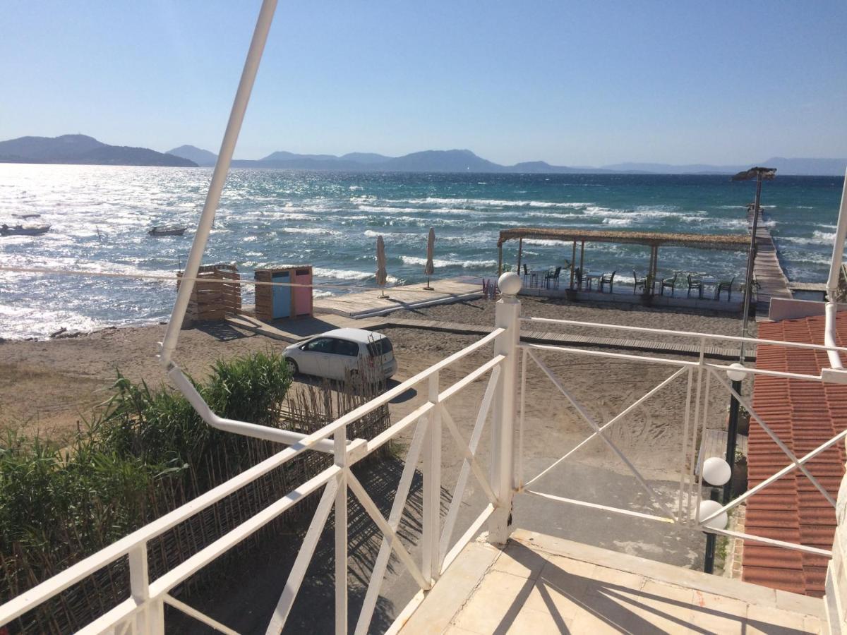 Petrakis Beach Lefkimmi  Exterior photo