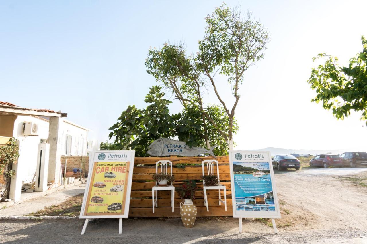 Petrakis Beach Lefkimmi  Exterior photo