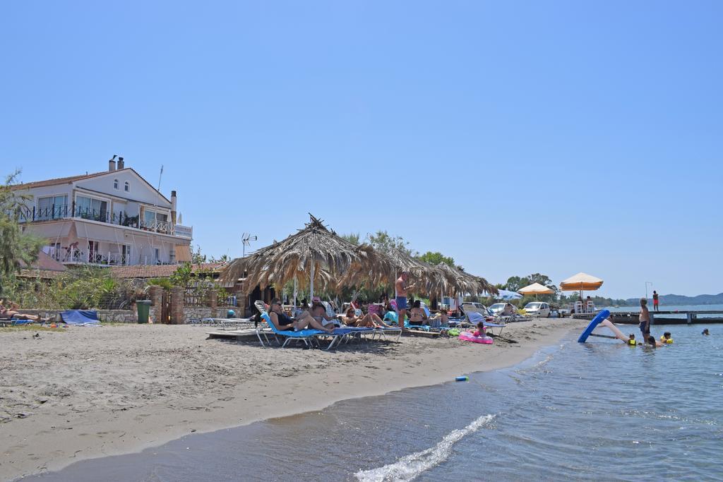 Petrakis Beach Lefkimmi  Exterior photo