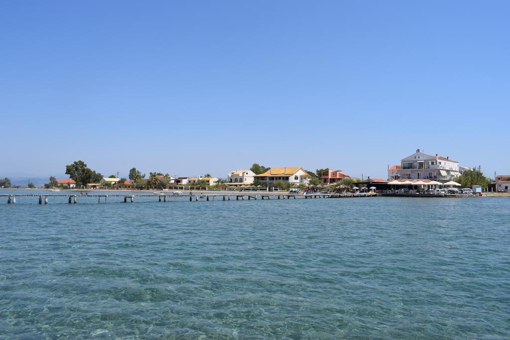 Petrakis Beach Lefkimmi  Exterior photo