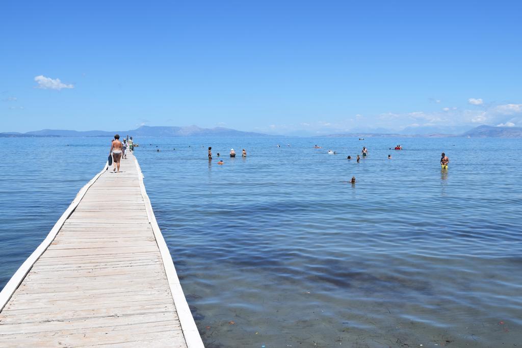 Petrakis Beach Lefkimmi  Exterior photo