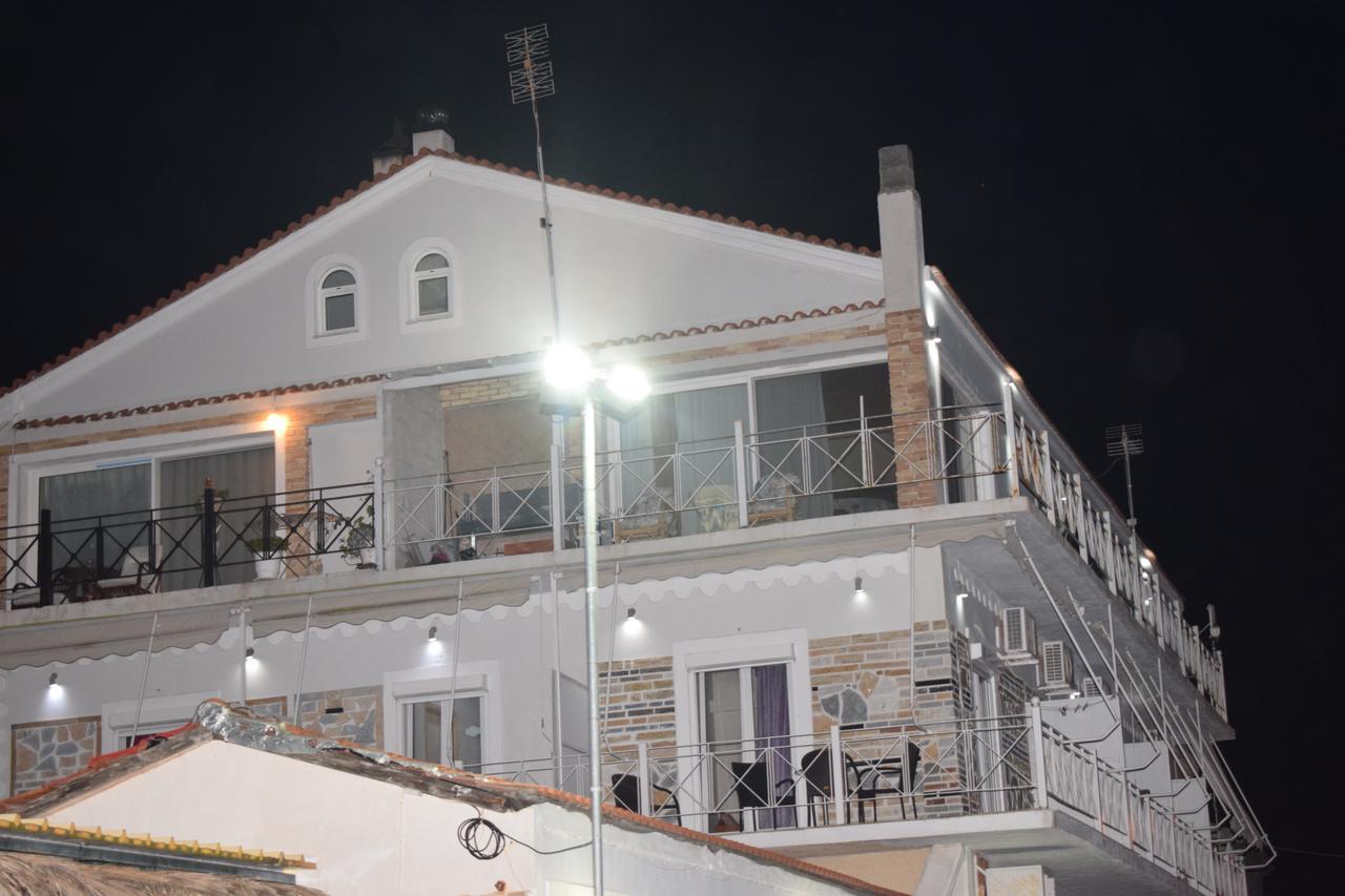 Petrakis Beach Lefkimmi  Exterior photo